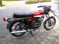 RD 250 (352) '74